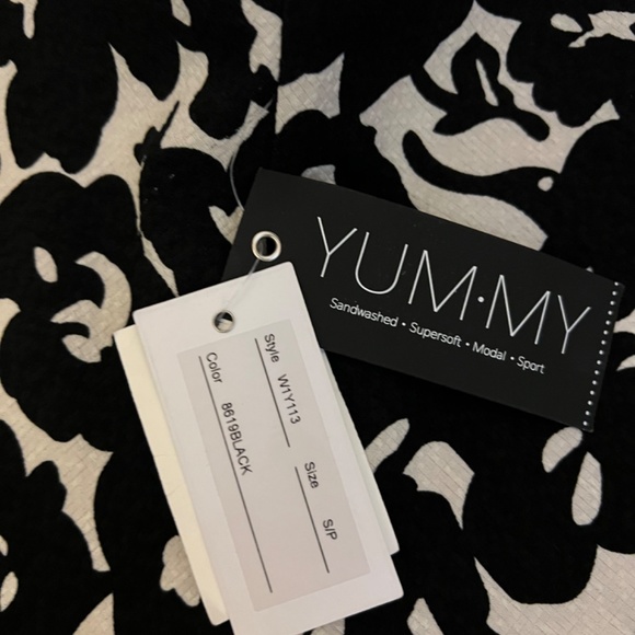 Skirt - Picture 2 of 2